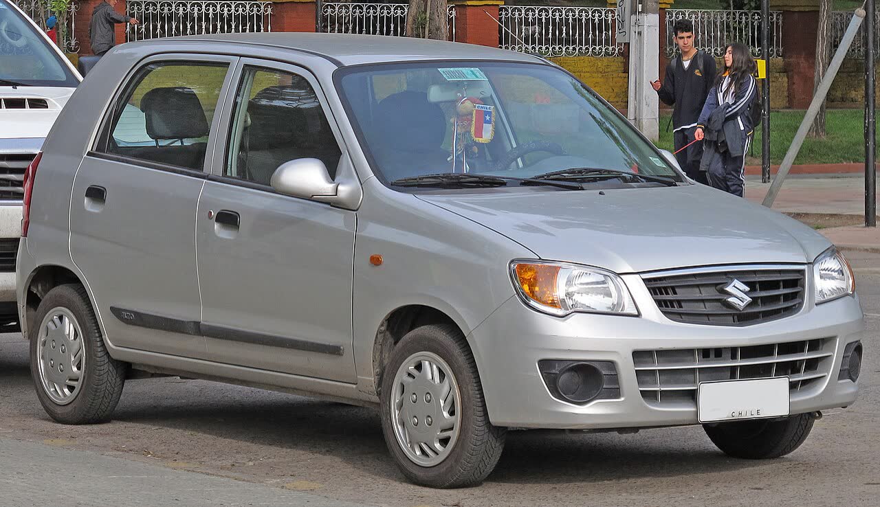 2011 Suzuki Alto K10 DLX first generation (RF310), front three-quarter