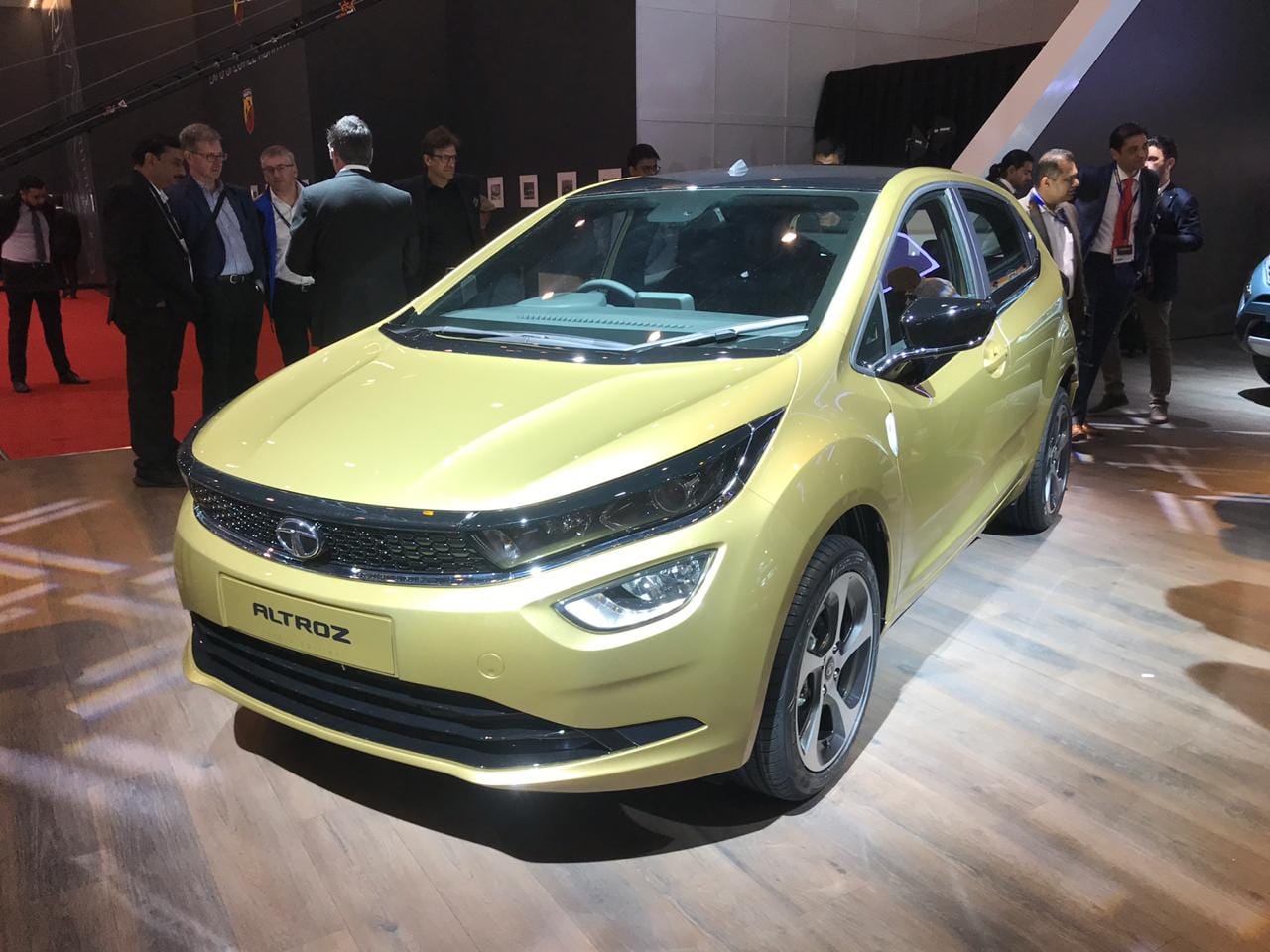 Original India-spec Tata Altroz (2020 pre-facelift), High Street Gold, press front three-quarter