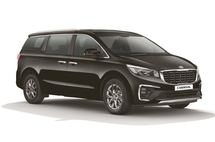 Original India-spec Kia Carnival third generation YP, black studio, OEM press front three-quarter