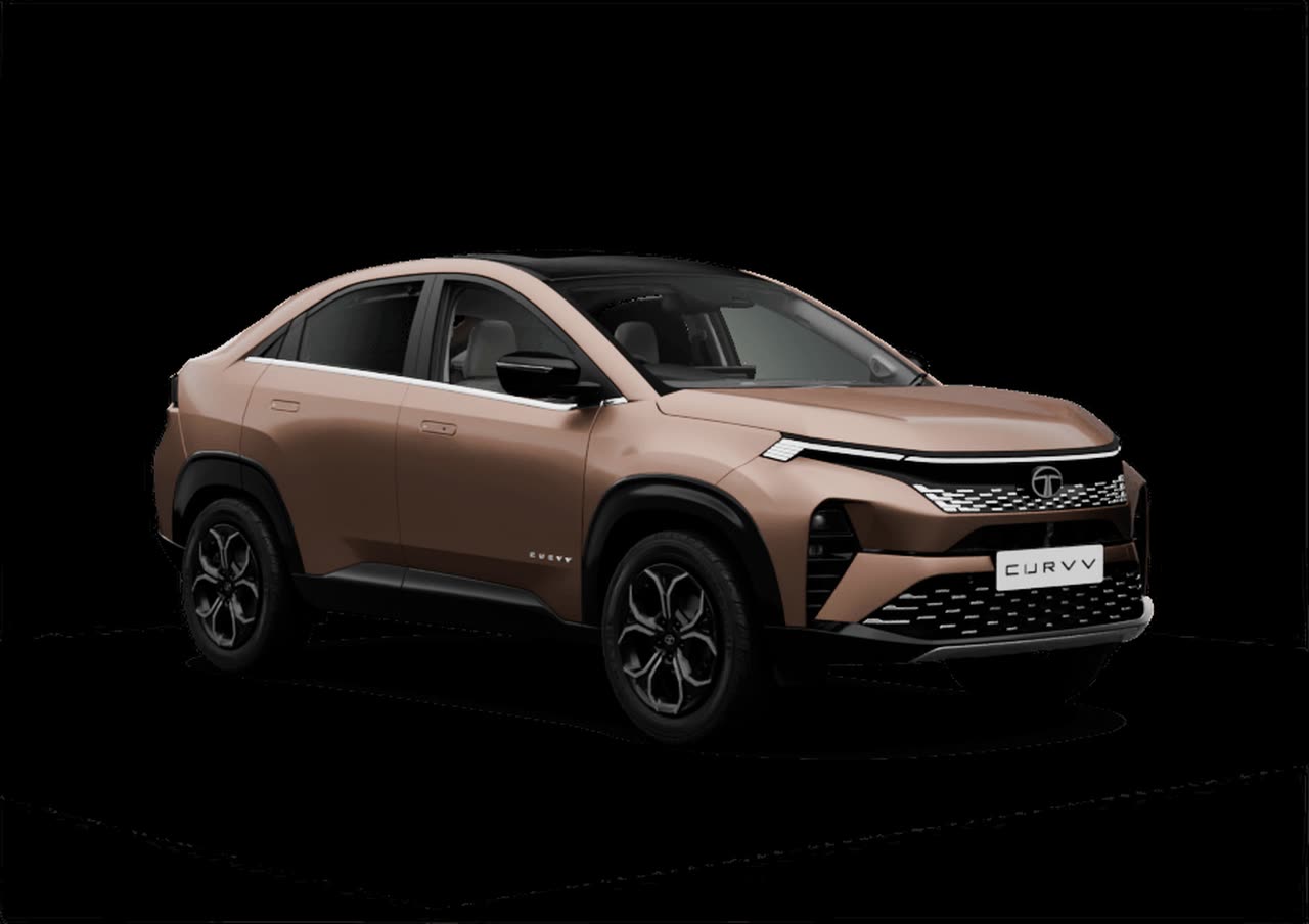Current India-spec Tata Curvv ICE in Gold Essence dual-tone, front three-quarter studio