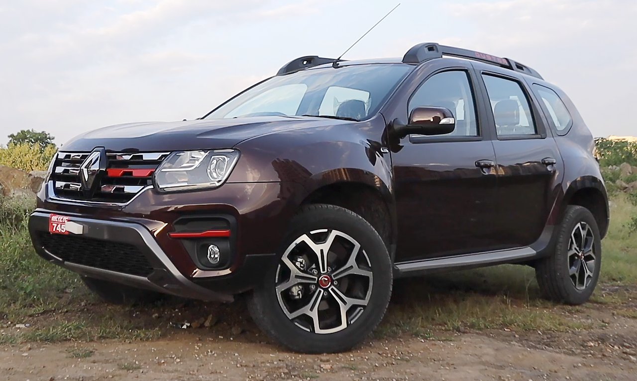 2020 India-spec Renault Duster second facelift RXZ 1.3 Turbo CVT, front three-quarter