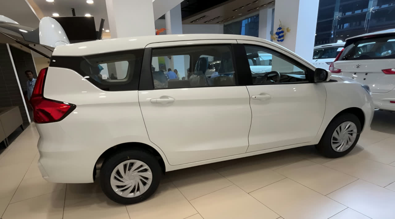 2025 Maruti Suzuki Ertiga VXi S-CNG facelift, front view