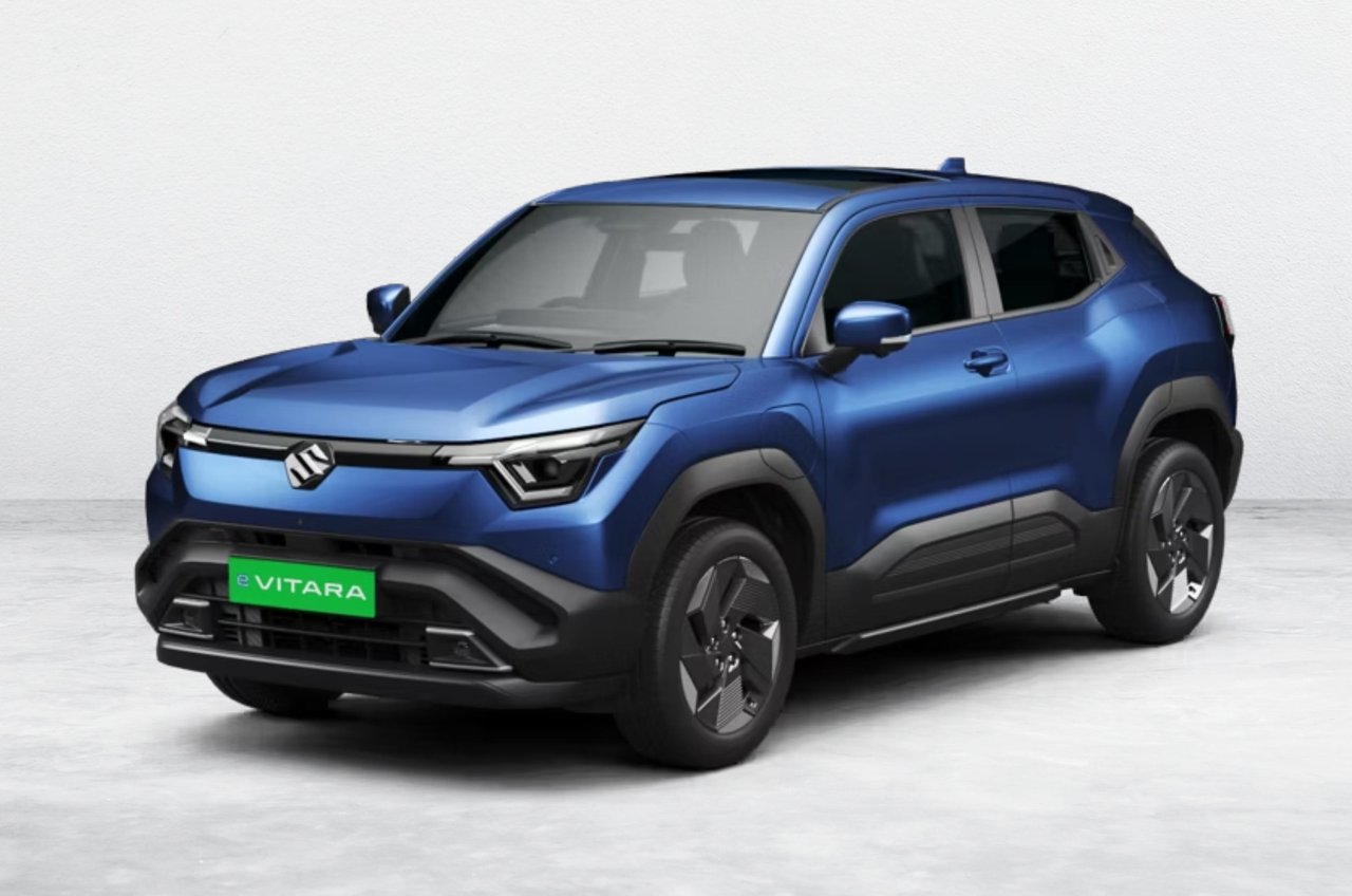 Current India-spec Maruti Suzuki e Vitara in Nexa Blue, front three-quarter studio