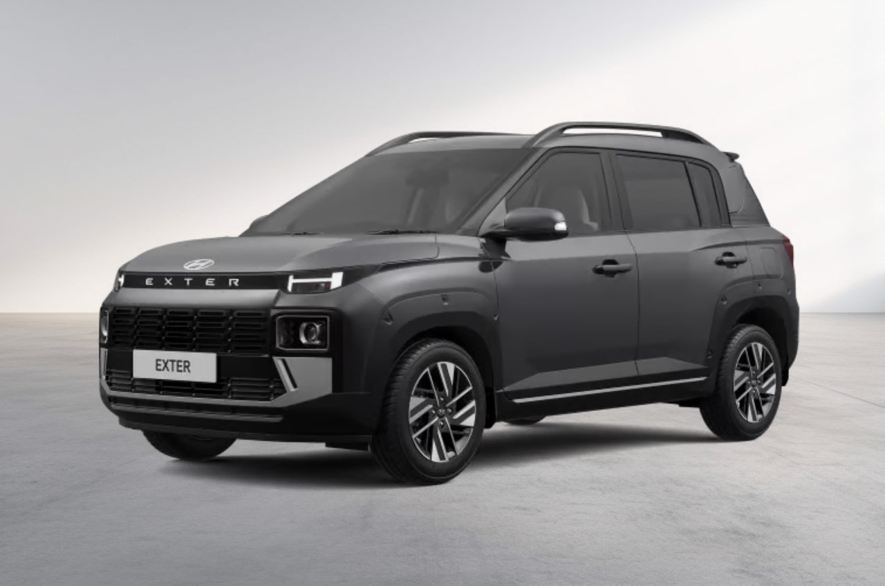 2026 Hyundai Exter facelift, Titan Grey, India-spec front three-quarter studio