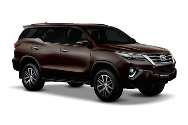 Original India-spec Toyota Fortuner second generation (2016–2021), Phantom Brown, OEM press front three-quarter