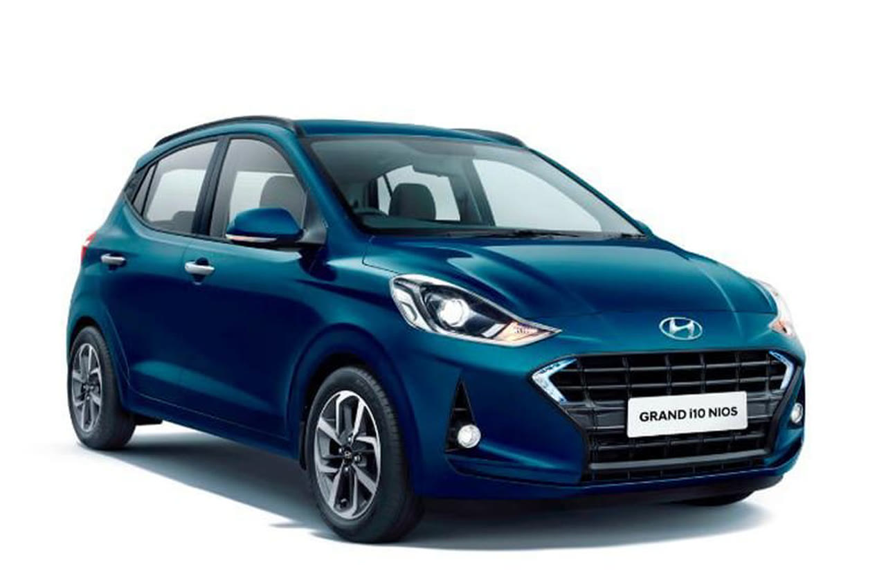 Original India-spec Hyundai Grand i10 Nios (2019 pre-facelift), colour-studio front three-quarter