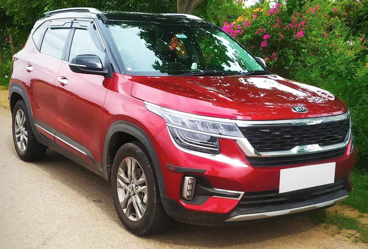 India-spec Kia Seltos HTX first generation (Anantapur), front three-quarter