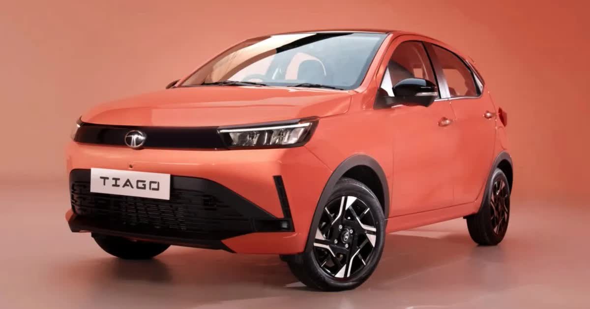2026 Tata Tiago Next Gen ICE, Varanasi Vibrance, India-spec front three-quarter studio