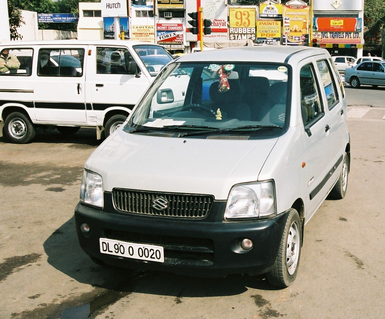 First-generation facelift Maruti Suzuki Wagon R in Connaught Place, Delhi, 31 January 2005